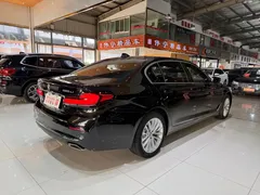 2022 BMW 5 Series 525Li Luxury Package, чёрный — фото 7