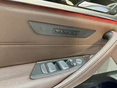 2022 BMW 5 Series 525Li Luxury Package, чёрный — фото 12