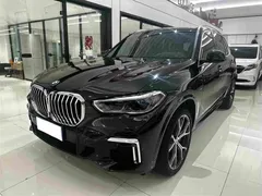 2022 BMW X5 40Li M Sport Package, чёрный — фото 1