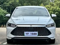 2024 BYD Qin PLUS Honor DM-i PHEV 55km Leading, белый — фото 2