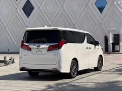2021 Toyota Alphard Hybrid 2.5L Premium, белый — фото 5