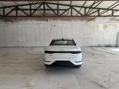 2025 BYD Qin PLUS EV Smart Driving 420km Leading, белый — фото 6