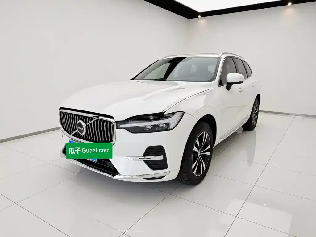 2022 Volvo XC60 4WD Zhiyi Luxury