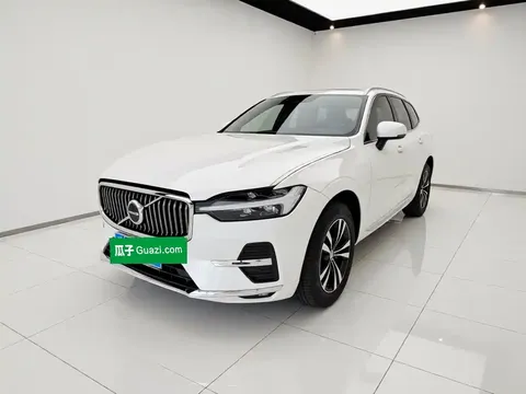 2022 Volvo XC60 4WD Zhiyi Luxury