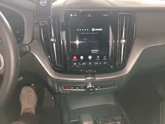 2022 Volvo XC60 4WD Zhiyi Luxury, белый — фото 9