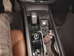 2022 Volvo XC60 4WD Zhiyi Luxury, белый — фото 10