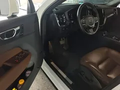 2022 Volvo XC60 4WD Zhiyi Luxury, белый — фото 12