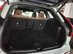 2022 Volvo XC60 4WD Zhiyi Luxury, белый — фото 15