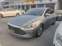 2024 BYD Qin PLUS Honor DM-i PHEV 55km Leading — фото 2