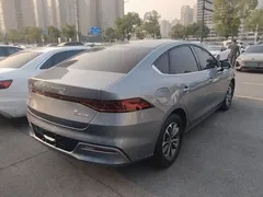 2024 BYD Qin PLUS Honor DM-i PHEV 55km Leading — фото 7