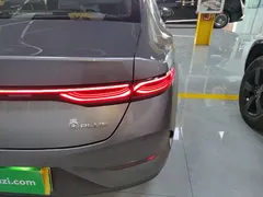2025 BYD Qin PLUS DM-i PHEV Smart Driving 128km Advance — фото 8