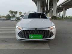 2024 BYD Qin PLUS Honor DM-i PHEV 55km Leading, белый — фото 3