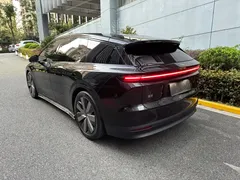 2025 Li Auto i6 4WD Standard, чёрный — фото 5