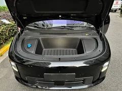 2025 Li Auto i6 4WD Standard, чёрный — фото 19