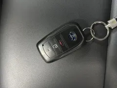 2023 Toyota Corolla 1.8L Hybrid Elite, белый — фото 10