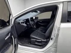 2023 Toyota Corolla 1.8L Hybrid Elite, белый — фото 12