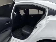 2023 Toyota Corolla 1.8L Hybrid Elite, белый — фото 15