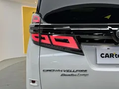 2021 Toyota Alphard 2.5L Hybrid 4WD Executive, белый — фото 13