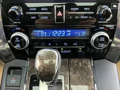 2021 Toyota Alphard 2.5L Hybrid 4WD Executive, белый — фото 29