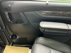 2021 Toyota Alphard 2.5L Hybrid 4WD Executive, белый — фото 35