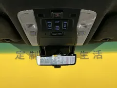 2021 Toyota Alphard 2.5L Hybrid 4WD Executive, белый — фото 47