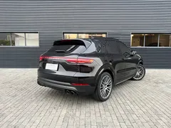 2023 Porsche Cayenne 3.0T Platinum Edition, чёрный — фото 5