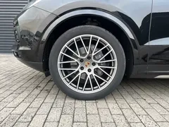 2023 Porsche Cayenne 3.0T Platinum Edition, чёрный — фото 18
