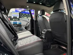 2022 Volkswagen Tiguan L X 330TSI 2WD Flagship, чёрный — фото 19