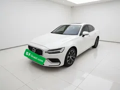2022 Volvo S60 B4 Luxury, белый — фото 1