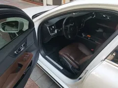 2022 Volvo S60 B4 Luxury, белый — фото 13