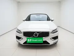 2022 Volvo S60 B4 Luxury, белый — фото 22