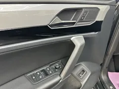 2022 Volkswagen Tayron 280TSI 2WD Luxury, чёрный — фото 21