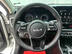 2021 Kia Seltos 1.5L CVT Trend, белый — фото 14