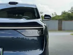 2025 Aito M8 EREV Ultra 53.4kWh 5-seat 192-line LiDAR, синий — фото 25