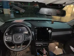 2021 Volvo XC40 4WD Fashion, белый — фото 13