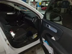 2021 Volvo XC40 4WD Fashion, белый — фото 18