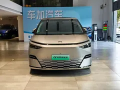 2025 Xpeng X9 EV 740 Extra Long Range Max — фото 2