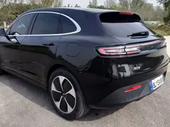 2023 Aito M5 EV RWD Standard, чёрный — фото 12