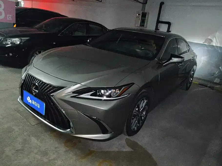 2023 Lexus ES 200 Excellence