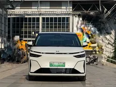 2026 Xpeng X9 EV 750 Ultra, белый — фото 2