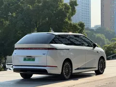 2026 Xpeng X9 EV 750 Ultra, белый — фото 16