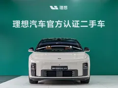 2025 Li Auto i8 Standard — фото 2