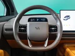 2025 Li Auto i8 Standard — фото 12