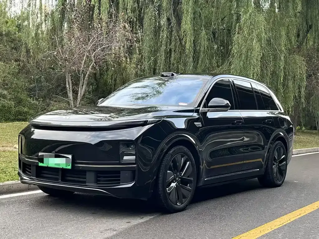 2024 Li Auto L8