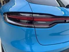 2022 Porsche Macan 2.0T, синий — фото 10