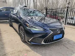 2022 Lexus ES 300h Premium, синий — фото 3