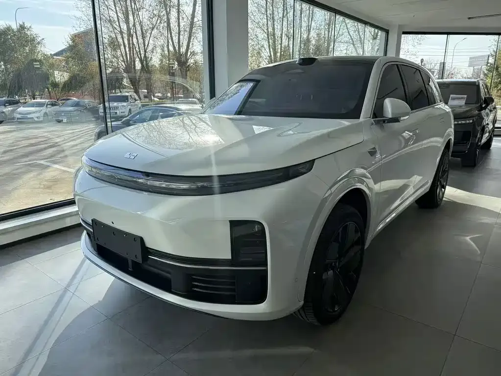 2025 Li Auto L7