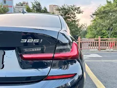 2021 BMW 3 Series 325i M Sport Package, чёрный — фото 24