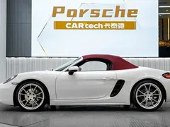 2020 Porsche 718 Boxster 2.0T, белый — фото 10