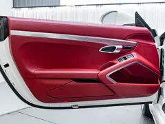 2020 Porsche 718 Boxster 2.0T, белый — фото 27
